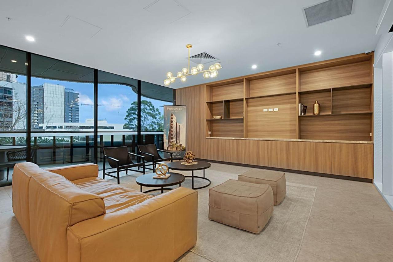 Cozy 1-Bed Flat With City Views Box Hill Exterior photo