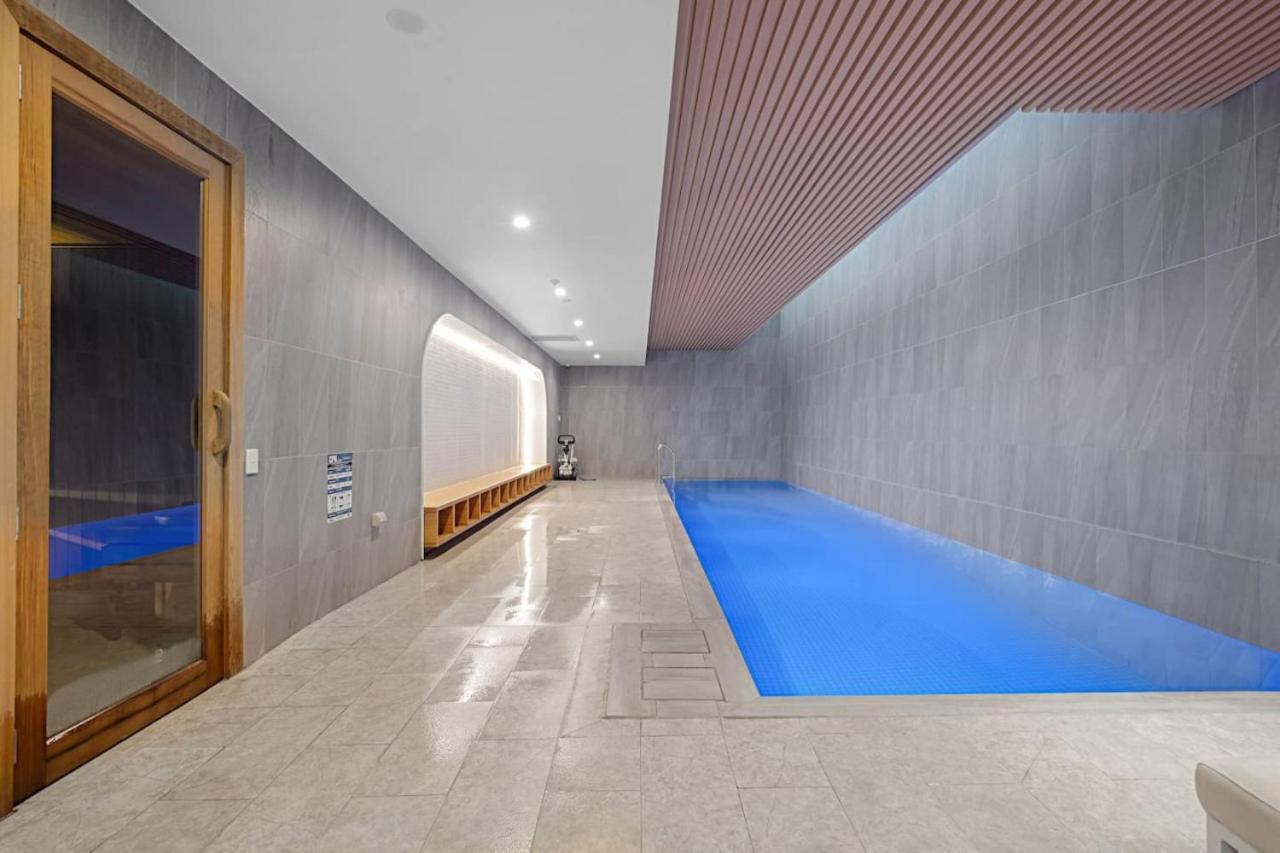 Cozy 1-Bed Flat With City Views Box Hill Exterior photo